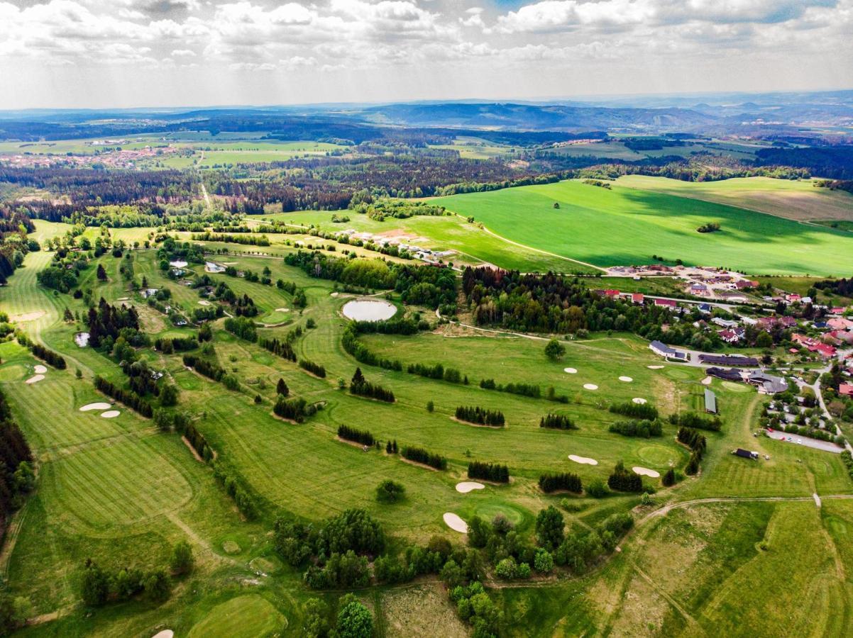 CHALET BORŮVKA - biofarma na samotě v lesích Benesov  Exterior foto